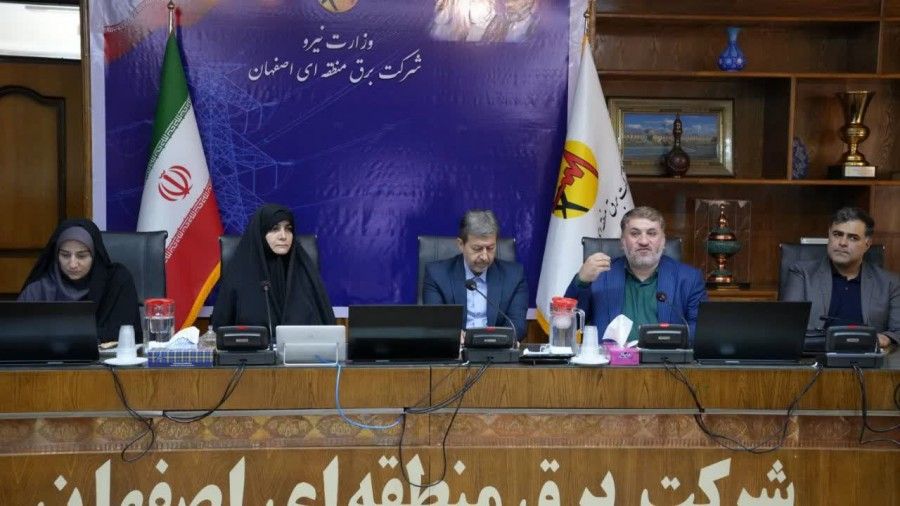 هشدار مشاور عالی استاندار اصفهان به صنایع اصفهان؛ ۲۰ سال آینده کارگر بومی ندارید
