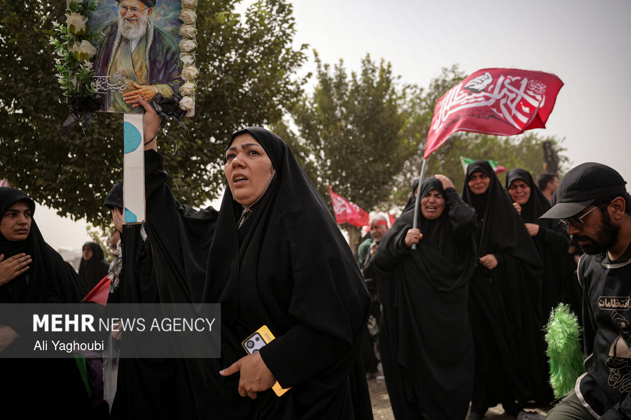 تشییع پیکر مطهر رهبر شهید انقلاب در قم - ۶
