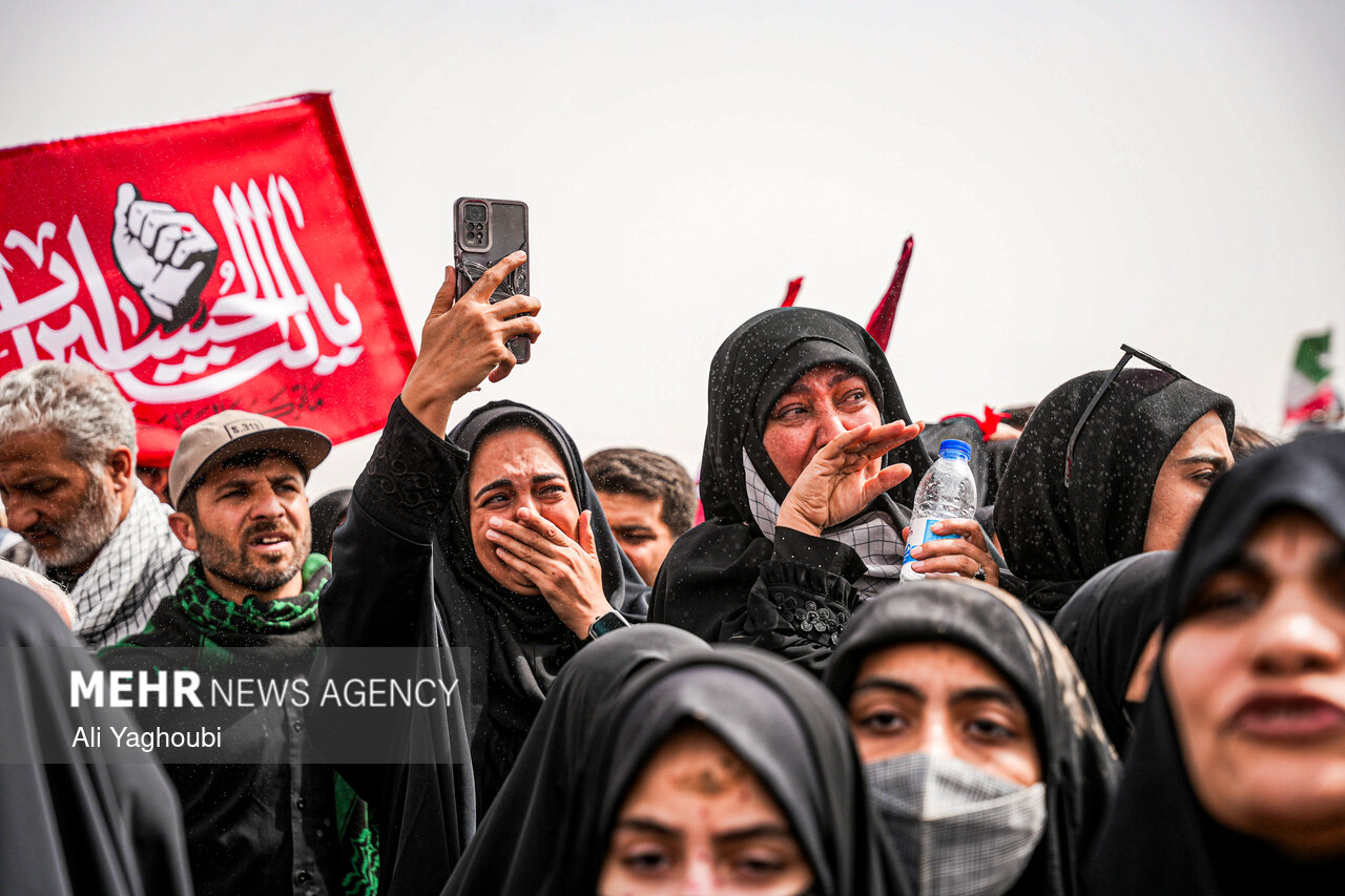تشییع پیکر مطهر رهبر شهید انقلاب در قم - ۶