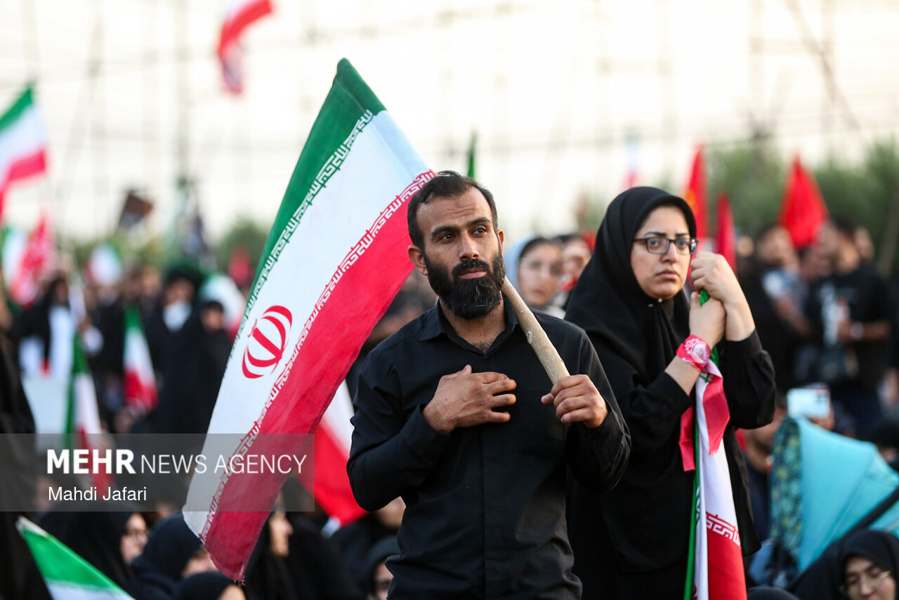 تشییع پیکر مطهر رهبر شهید انقلاب در قم - ۵