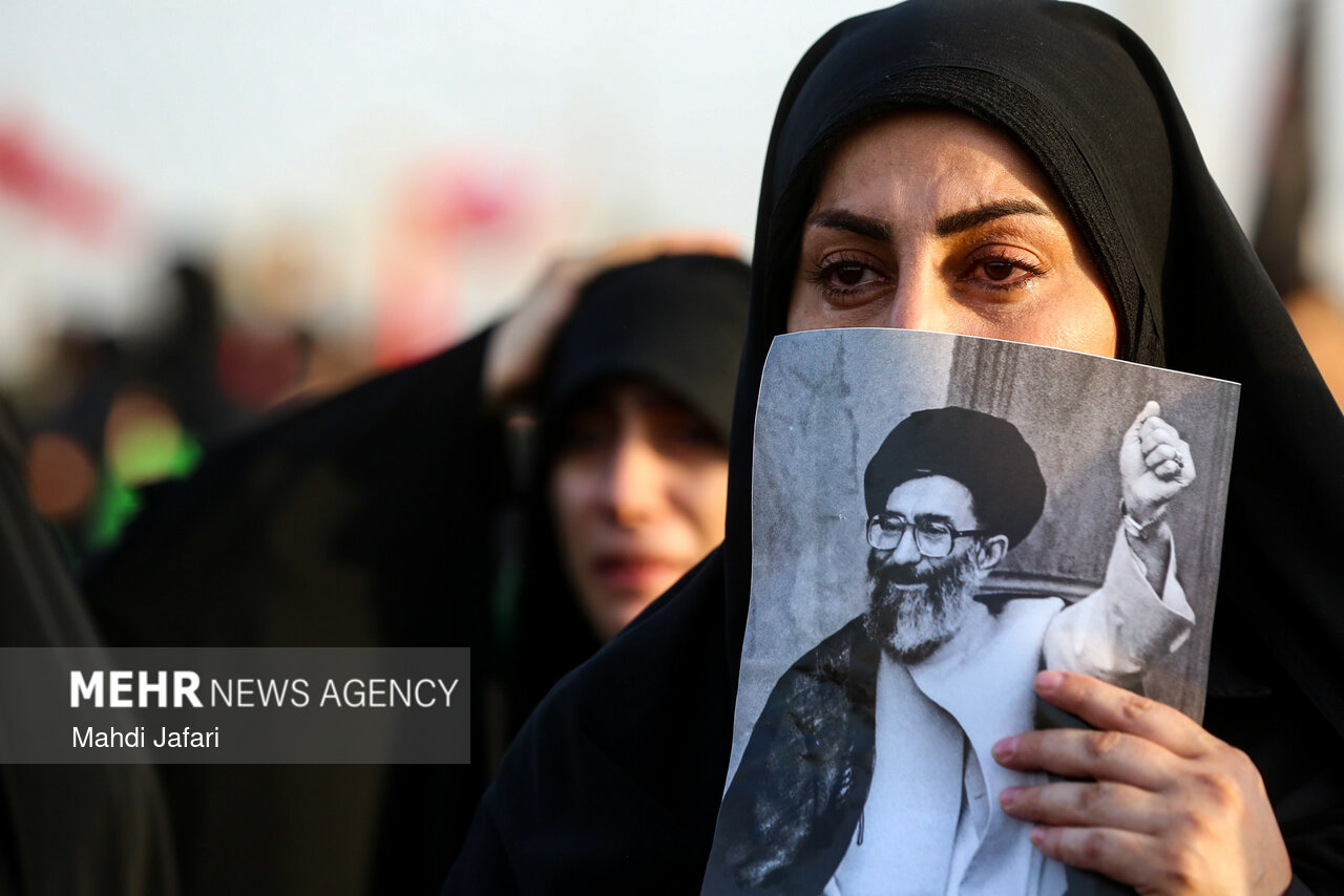 تشییع پیکر مطهر رهبر شهید انقلاب در قم - ۵