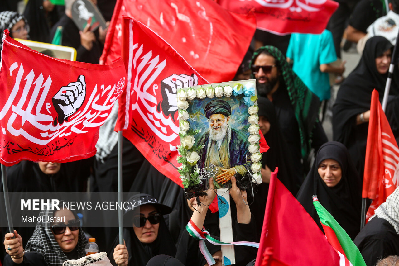 تشییع پیکر مطهر رهبر شهید انقلاب در قم - ۵