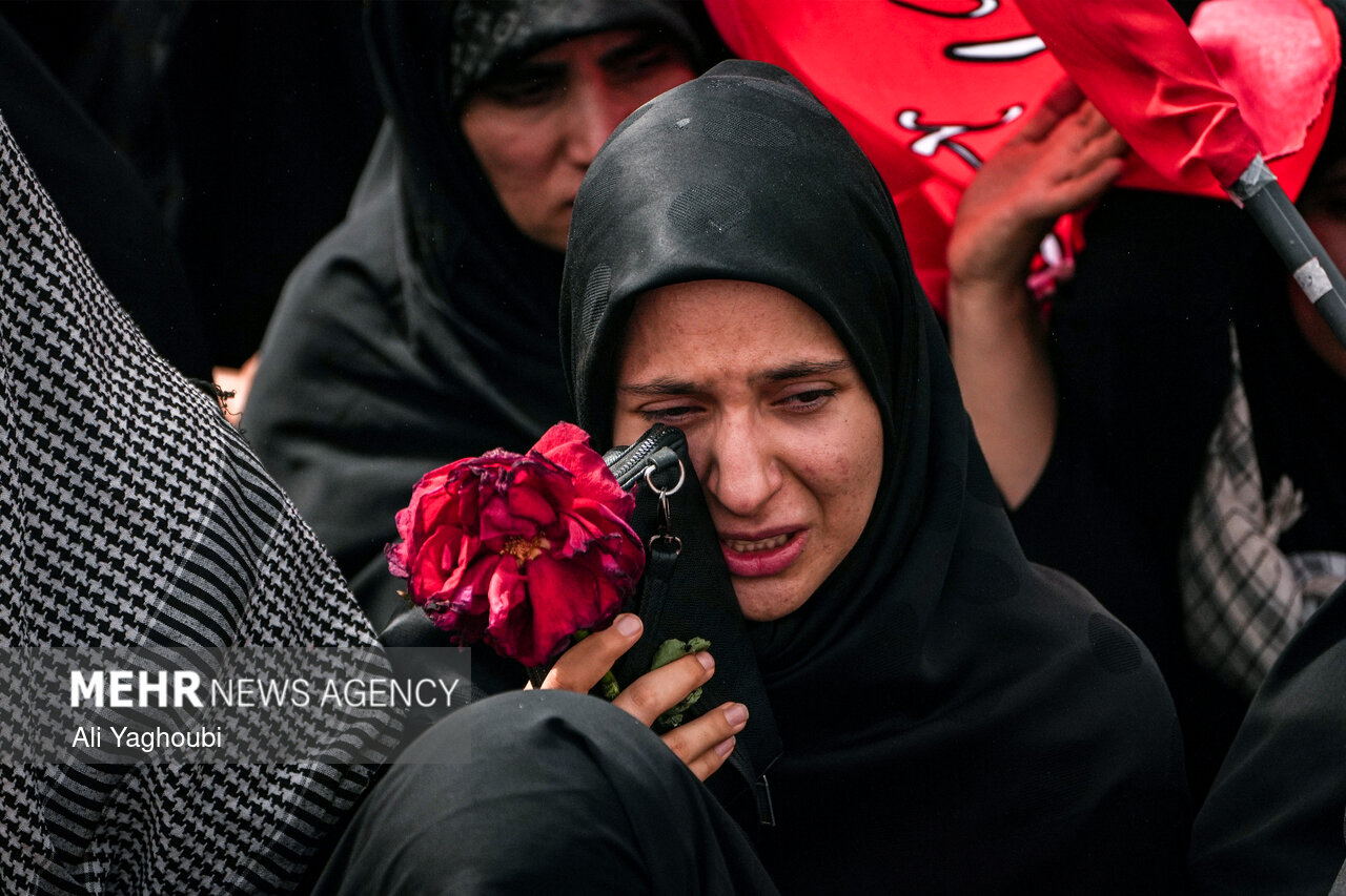 تشییع پیکر مطهر رهبر شهید انقلاب در قم - ۶