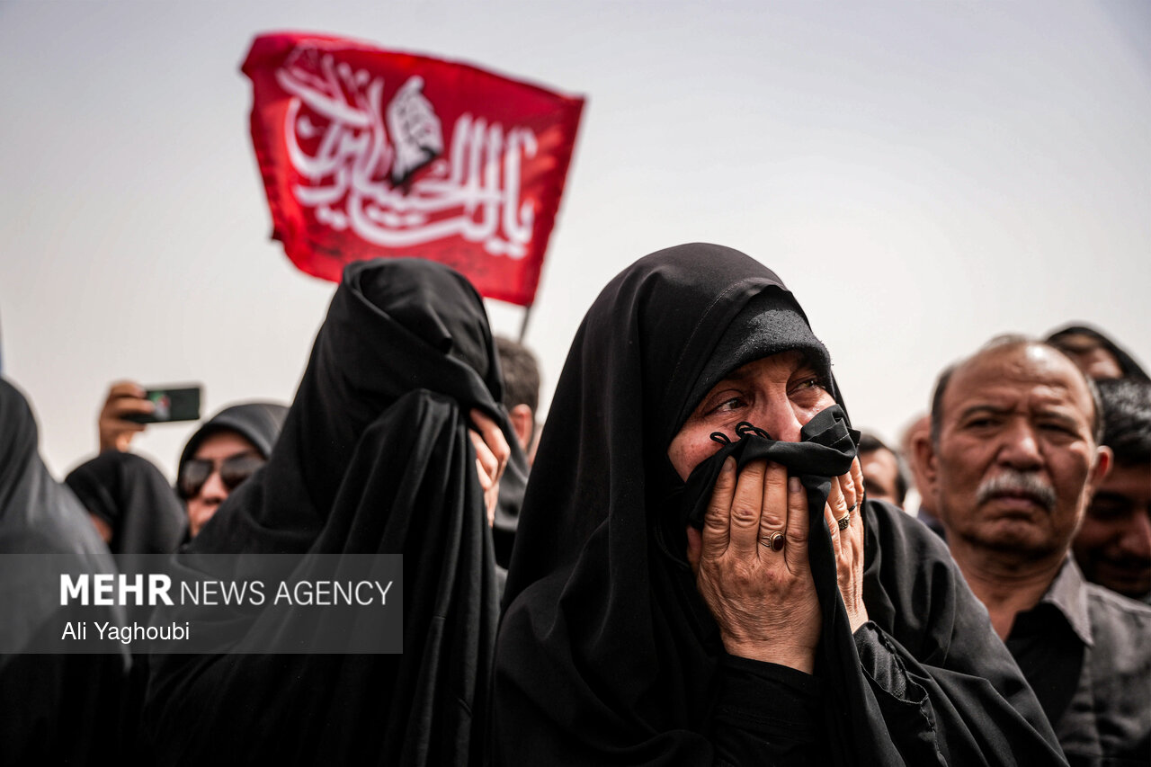 تشییع پیکر مطهر رهبر شهید انقلاب در قم - ۶