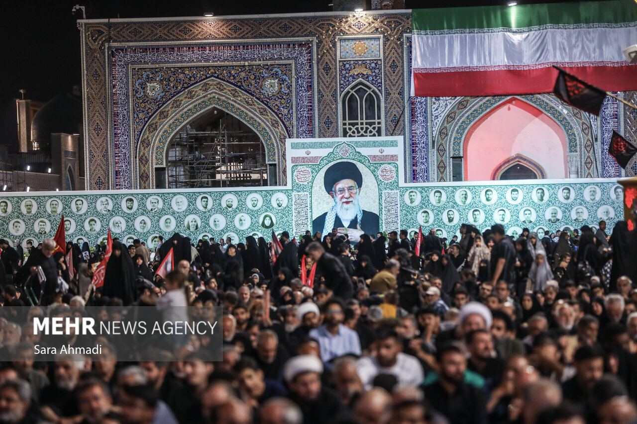 بزرگداشت رهبر شهید انقلاب در حرم مطهر رضوی