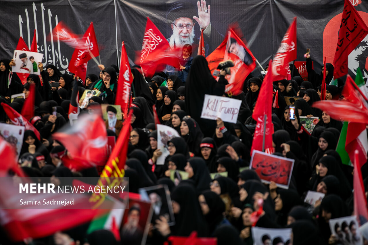 مراسم گرامیداشت رهبر شهید انقلاب در تهران