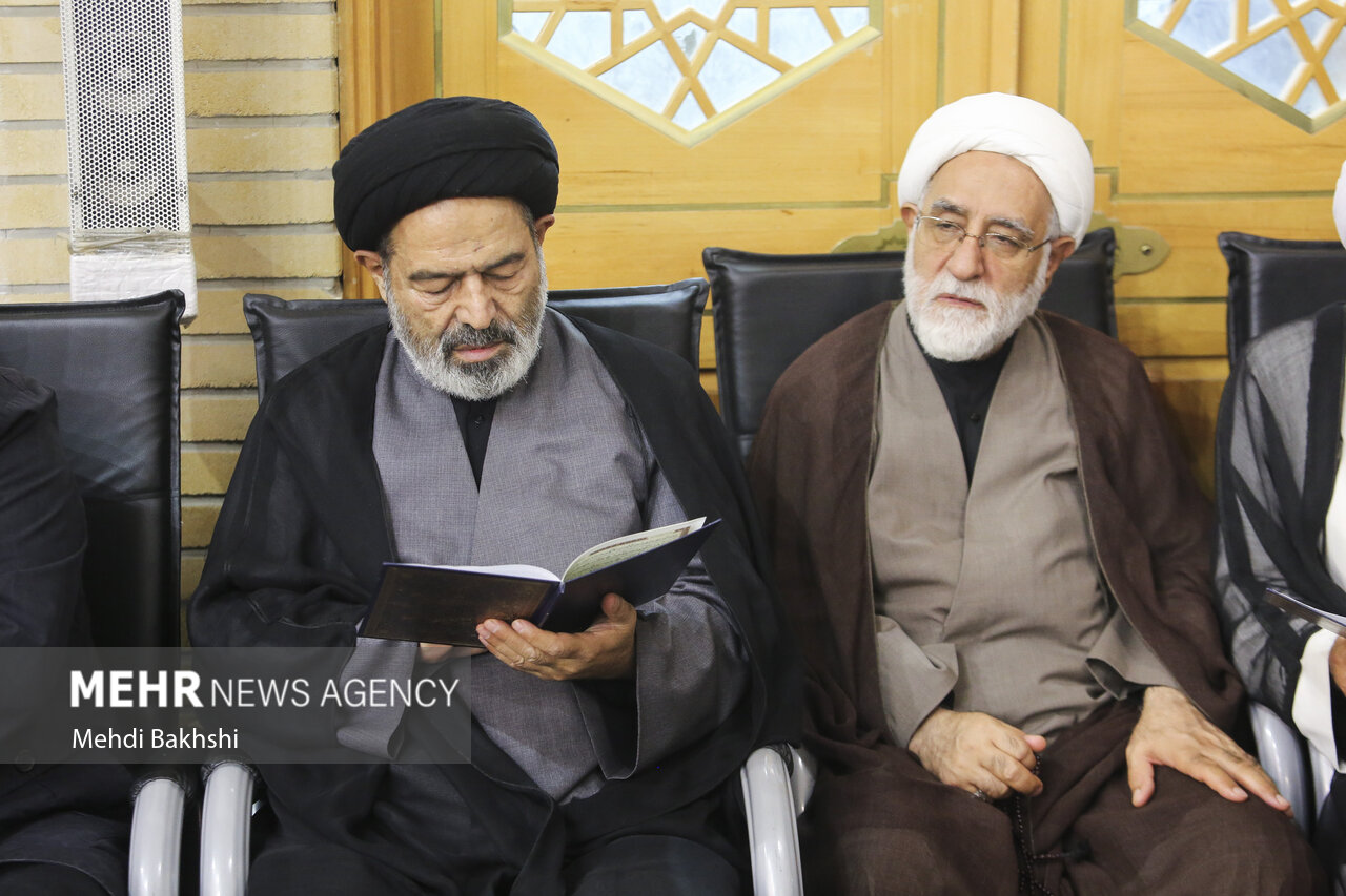 آیین بزرگداشت رهبر شهید از سوی آیت الله سبحانی