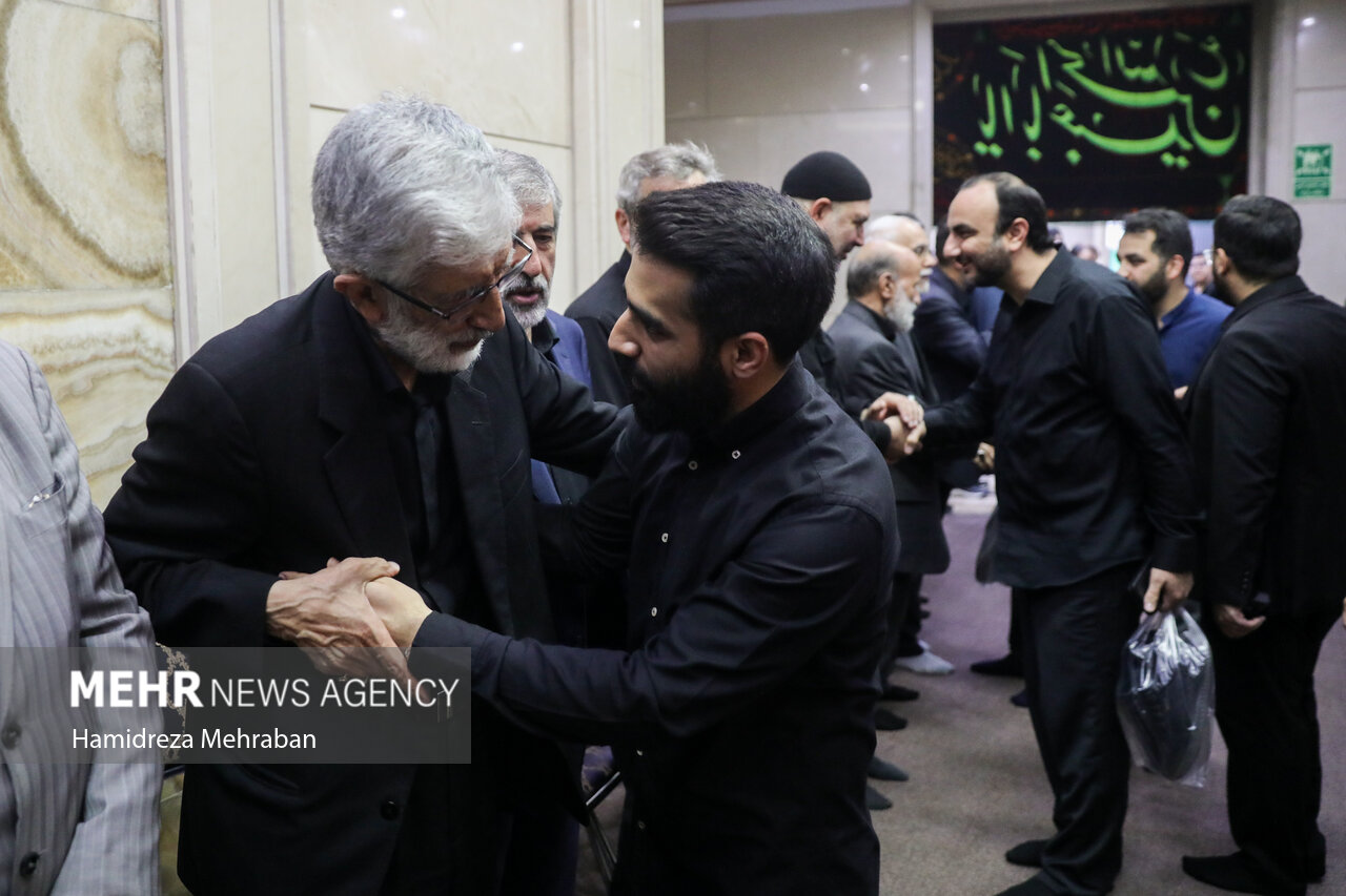 مراسم یادبود شهید زهرا حدادعادل در مسجد امام صادق(ع)