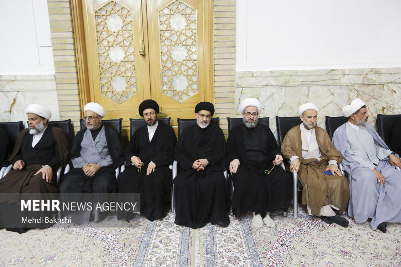 مراسم گرامیداشت رهبر شهید از سوی عتبه حسینیه در قم