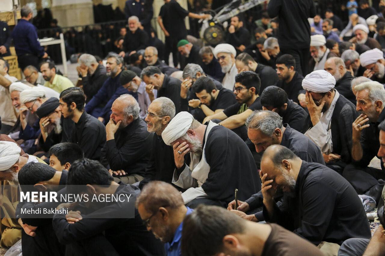 مراسم گرامیداشت رهبر شهید از سوی عتبه حسینیه در قم
