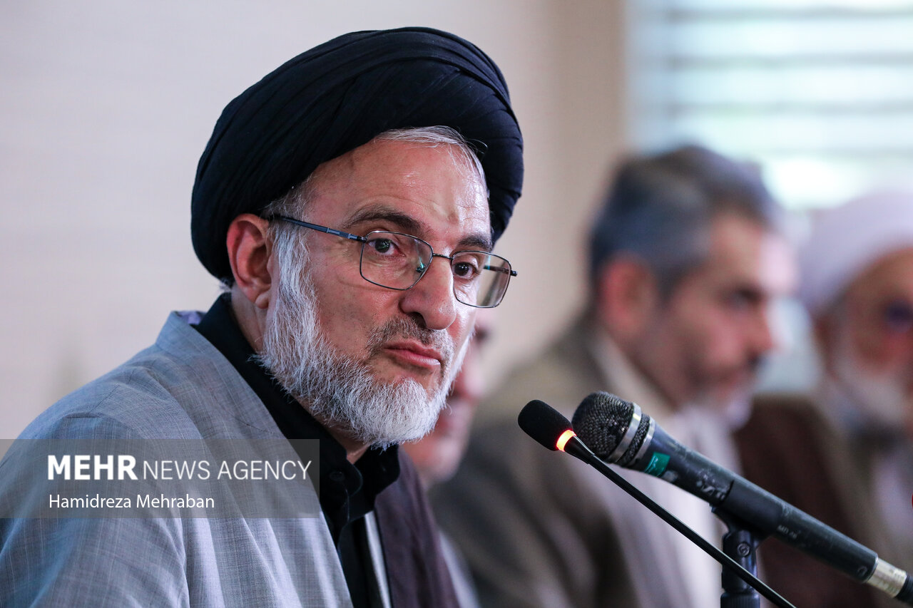 نشست «بقاع متبرکه و سرمایه اجتماعی»