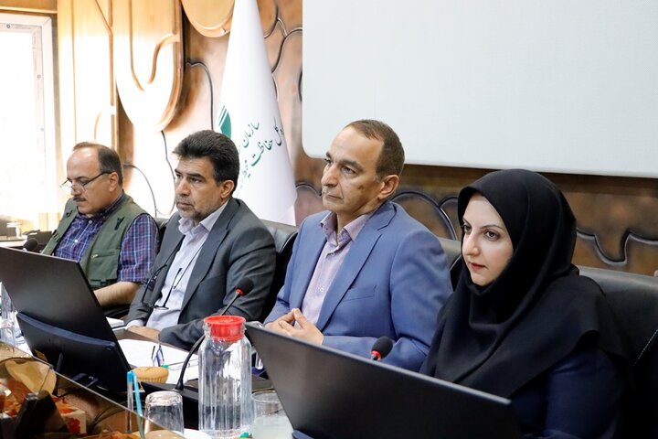 شیشهفروش: اراضی کشاورزی اصفهان کانونهای جدید گردوغبارند