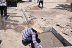   اجرای عملیات جدول‌گذاری و ساماندهی جایگاه‌های مخازن زباله در خیابان کیان‌آباد