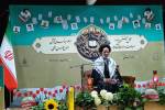 مفاهیم قرآن کریم خاشع کننده قلوب در برابر حق است