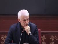 انتقاد معاون وزیر از نتایج اخیر شمشیربازی و اسکیت؛ باید رسیدگی شود