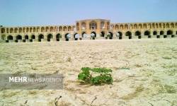 شوک تغییر اقلیم بر تابآوری شکننده اصفهان؛ منابع آبی کاهش مییابد شوک تغییر اقلیم بر تابآوری شکننده اصفهان؛ منابع آبی کاهش مییابد