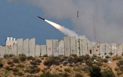 Palestinian Resistance tests missile in Gaza Strip