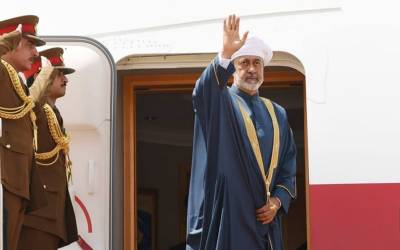 Sultan of Oman arrives in Tehran
