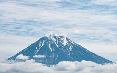 Magnitude 8.7 of earthquake shakes Russia's Kamchatka