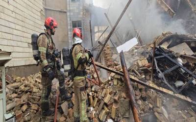 Explosion in Tehran's building injures ten, causes damages