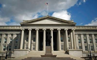US imposes new sanctions on Iran amid talks
