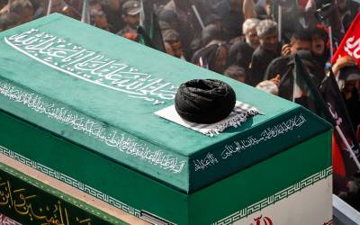 Plane carrying martyred Leader’s coffin arrives in Iraq