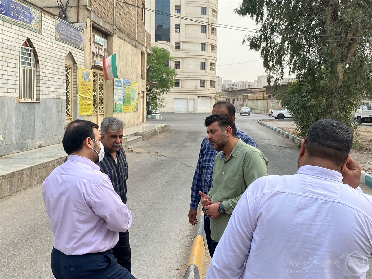 بازدید مدیر منطقه یک اهواز از محله زیباشهر و آریا شهر