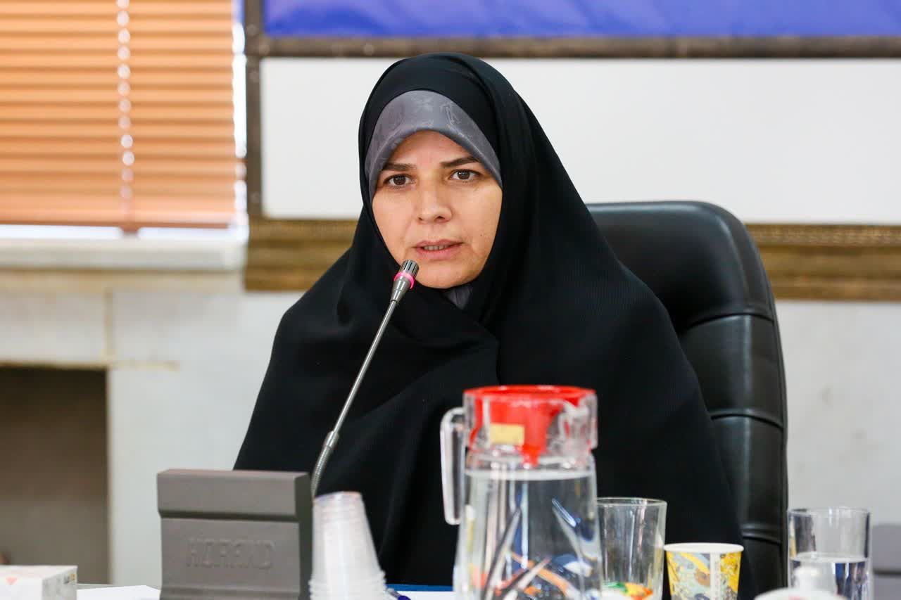 الهام آزاد: توسعه نایین نیازمند تمرکز بر ظرفیت‌های معدن و گردشگری است