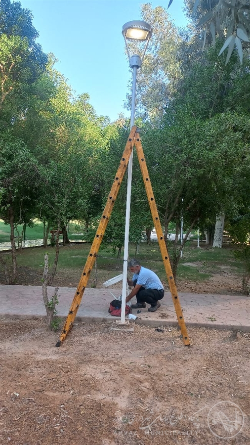 ادامه بهسازی سیستم روشنایی پارک کوثر ۲ کیانپارس