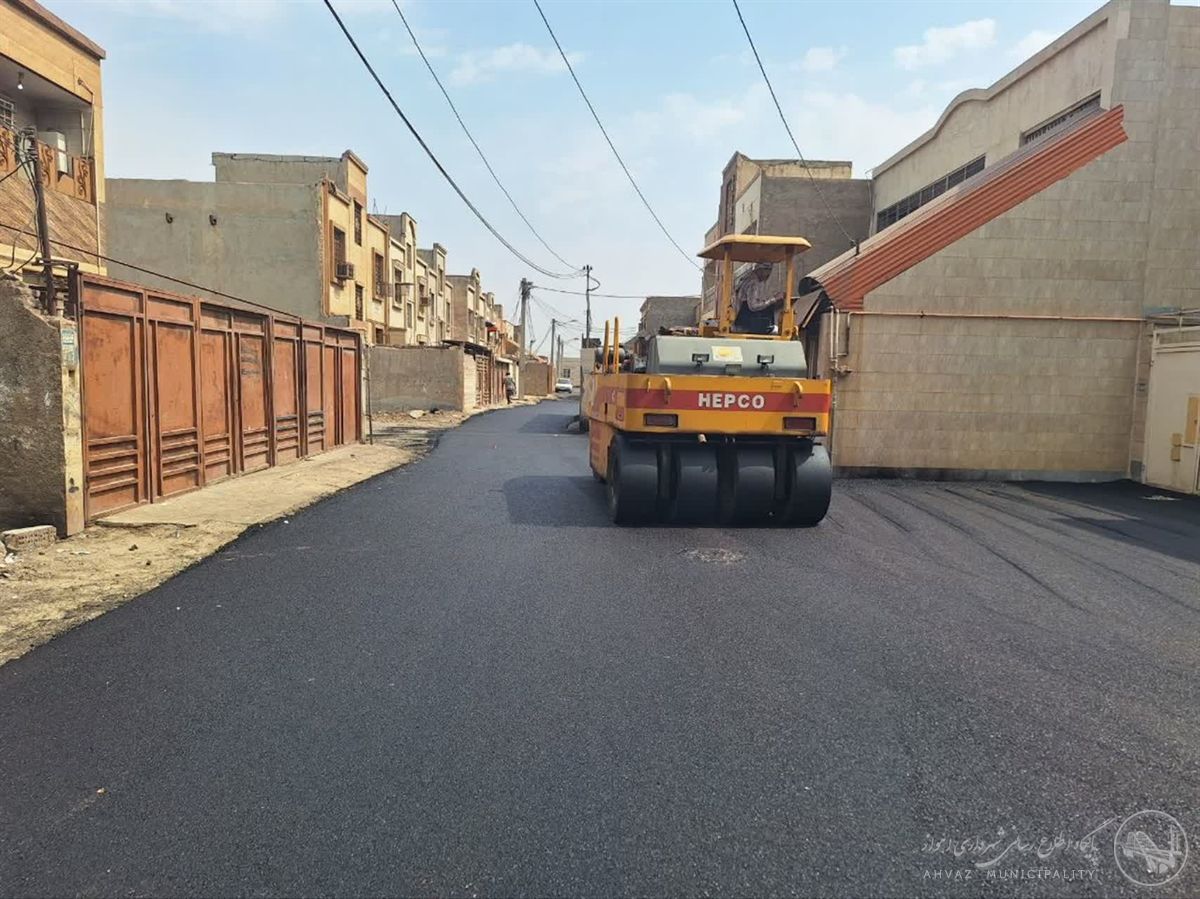 آغاز عملیات آسفالت ۷ هزار مترمربع از معابر کوی جانبازان مهدیس