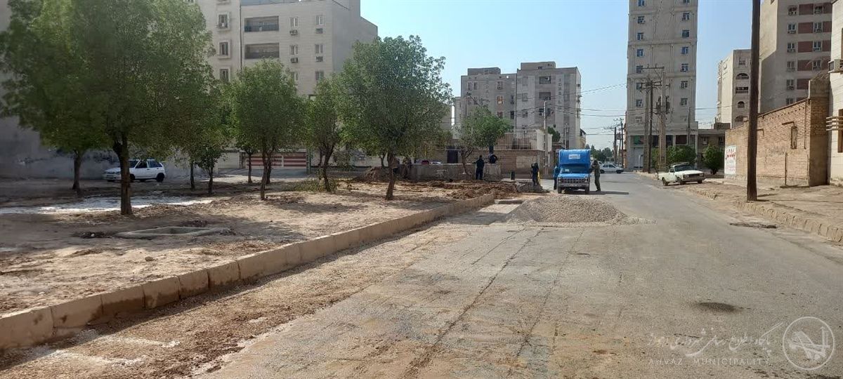 زیرسازی خیابان سپهر در کوی سپیدار اهواز آغاز شد