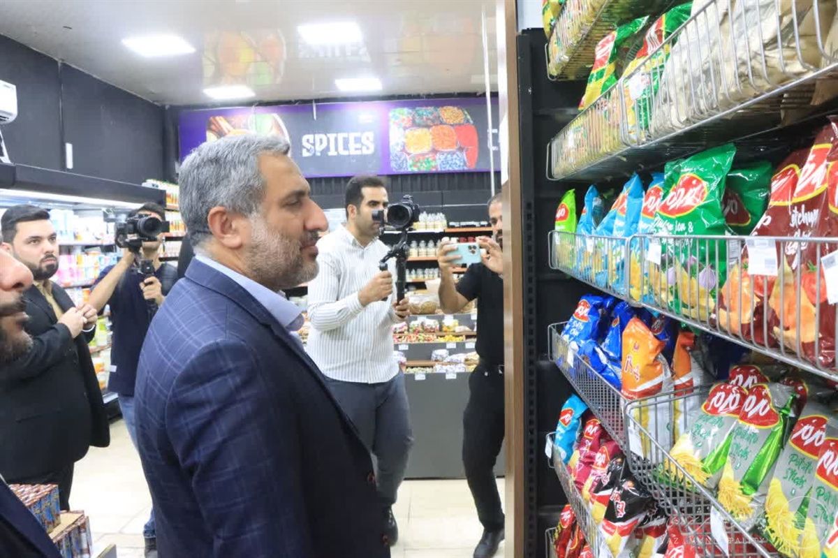 افتتاح شعبه بازار روز حصیرآباد با حضور شهردار اهواز