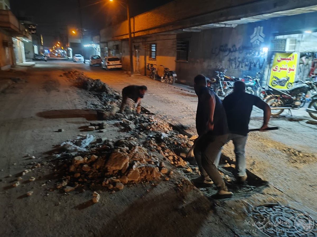 آمادهسازی بستر آسفالت در منطقه یک اهواز