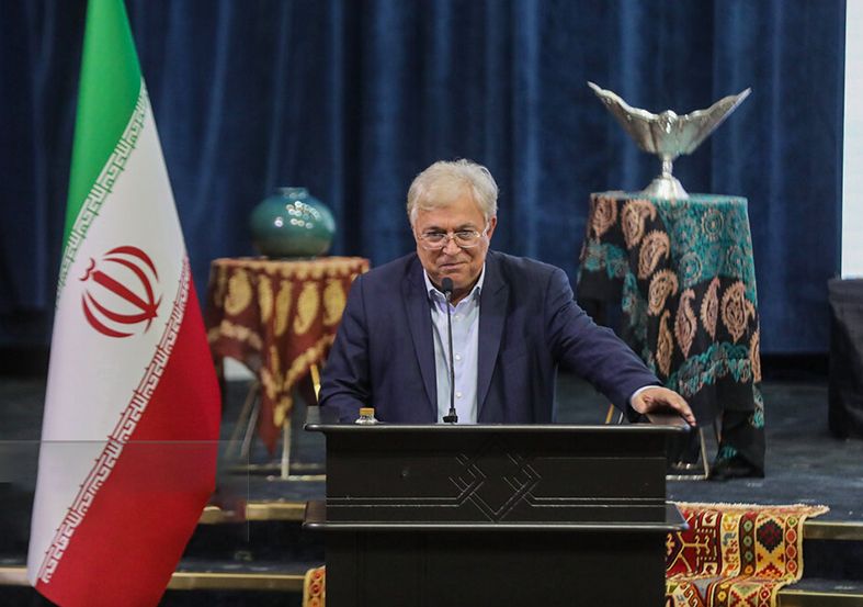 اولویت تأمین نقدینگی واحدهای تولیدی در راستای حمایت از تولید، صنعت، معدن و اشتغال