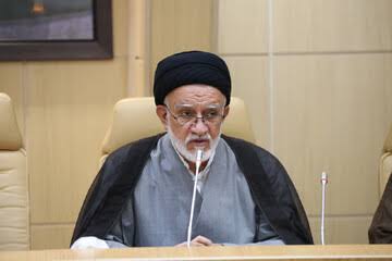 ارتش در مسیر ارزش های انقلاب است