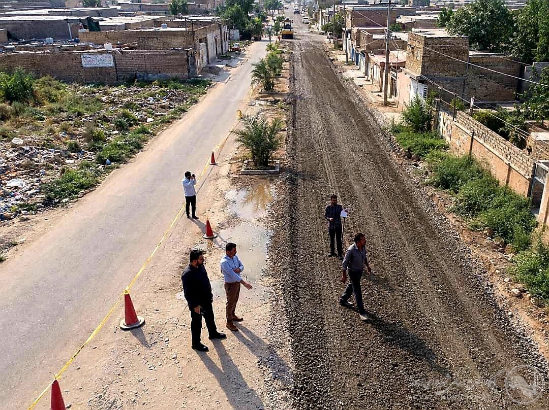ادامه روندعملیات زیرسازی خیابان اصلی کوی گلدشت اهواز