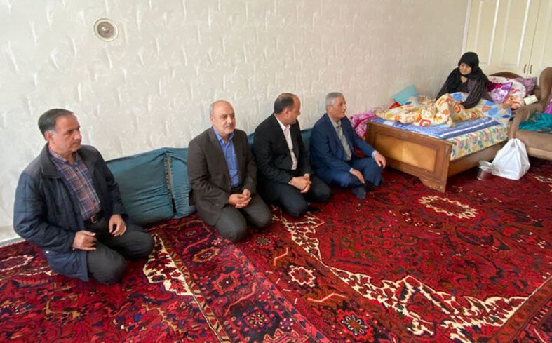 تکریم خانوادههای شهدا، افتخاربزرگ و مسئولیت ارزشمند است