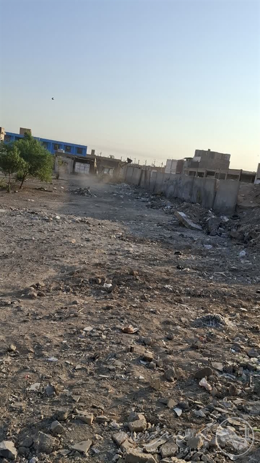 پاکسازی نخالههای مازاد ساختمانی در بازارچه علامه در محله چهارصد دستگاه اهواز