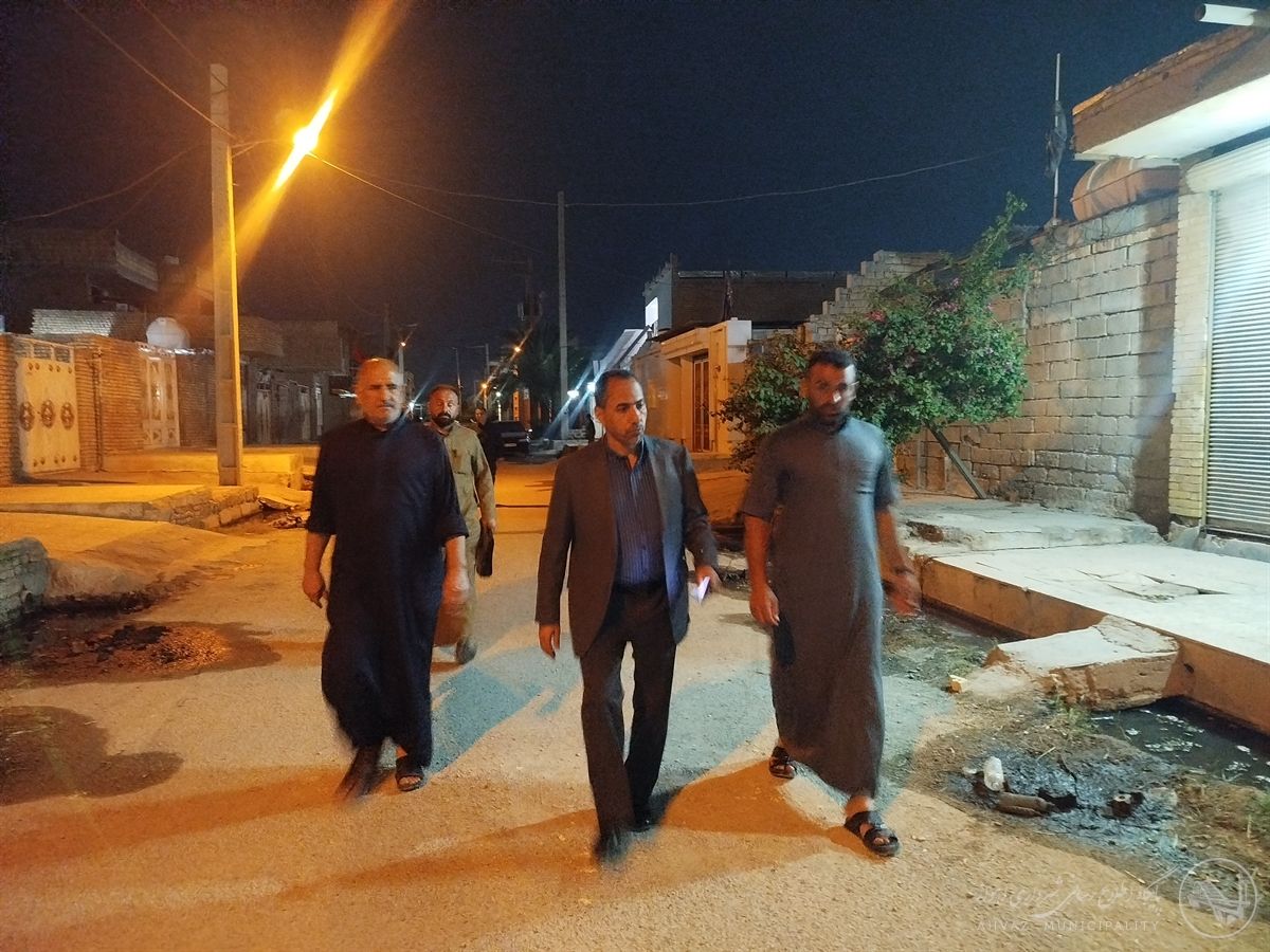 بازدید میدانی شبانه سرپرست منطقه پنج شهرداری اهواز از کوی کریشان