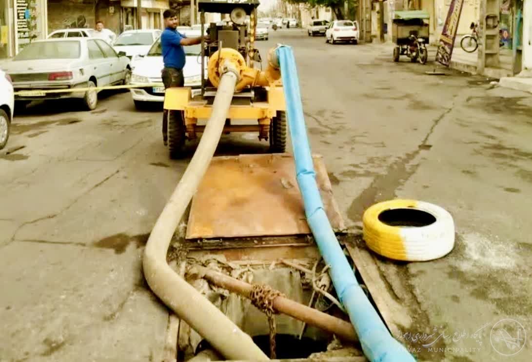 نصب و استقرار پمپ SP برای تخلیه آبهای سطحی و پیشگیری از آبگرفتگی معابر