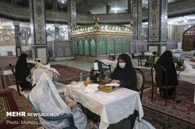 جهاد ازتدارکات جبهه تاجنگ با کرونا/چرخی که برای تولیدماسک می چرخد