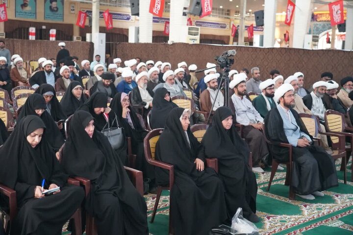 امام جمعه بوشهر: مسجد باید محور هدایت و و مدیریت فرهنگی محله باشد