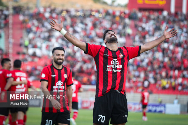 چهار مدعی در شروع فصل کم نیاوردند/استقلال پرقدرت،پرسپولیس امیدوارکننده
