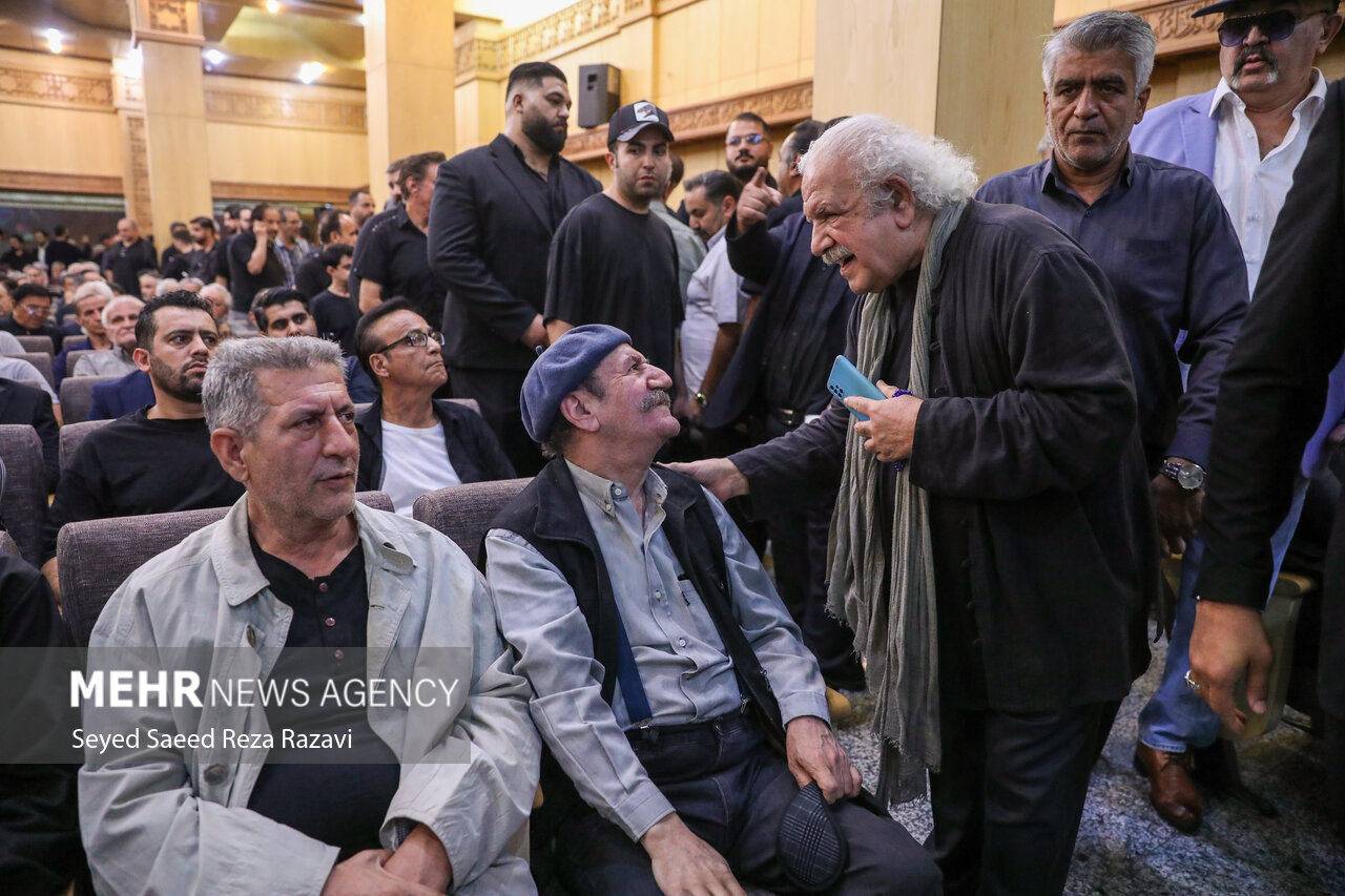 مراسم یادبود «اکبر عبدی»