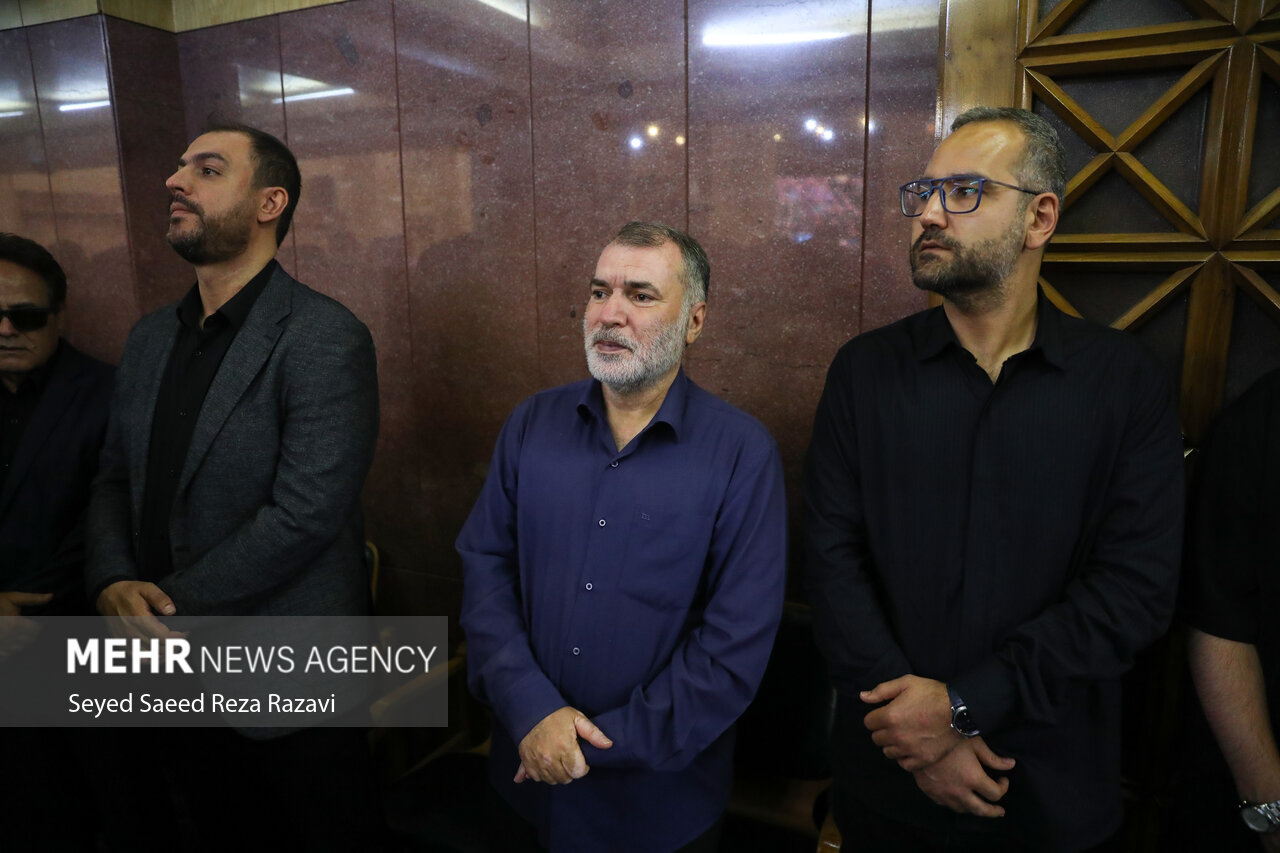 مراسم یادبود «اکبر عبدی»