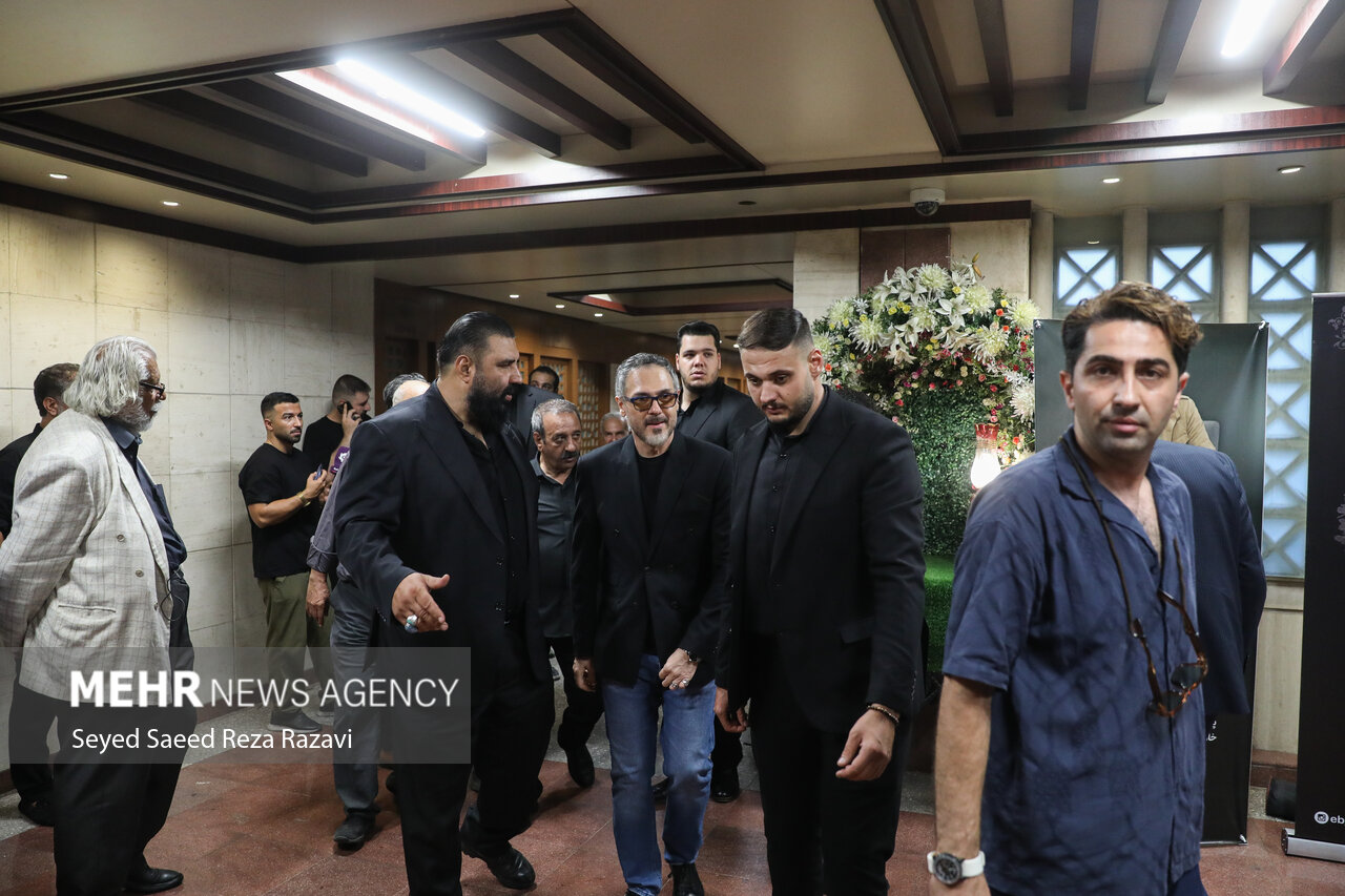 مراسم یادبود «اکبر عبدی»