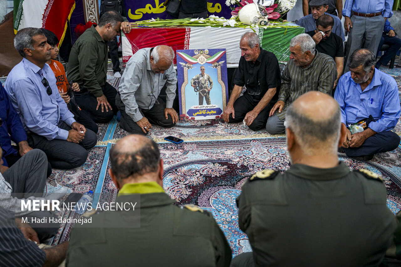 مراسم استقبال از پیکر خلبان شهید مجید کاظمی در شیراز