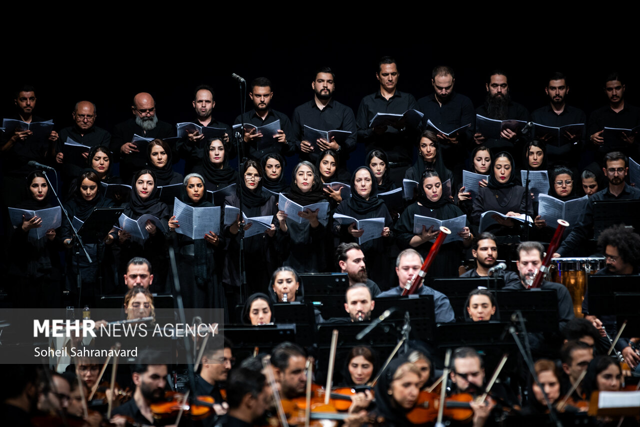 اجرای سمفونی «خسوف» در تالار وحدت