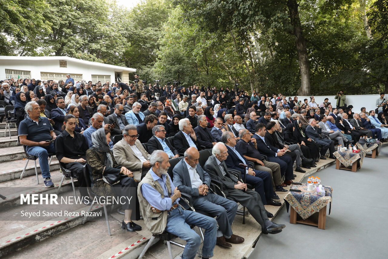 گرامیداشت نخستین سالگرد استاد محمود فرشچیان