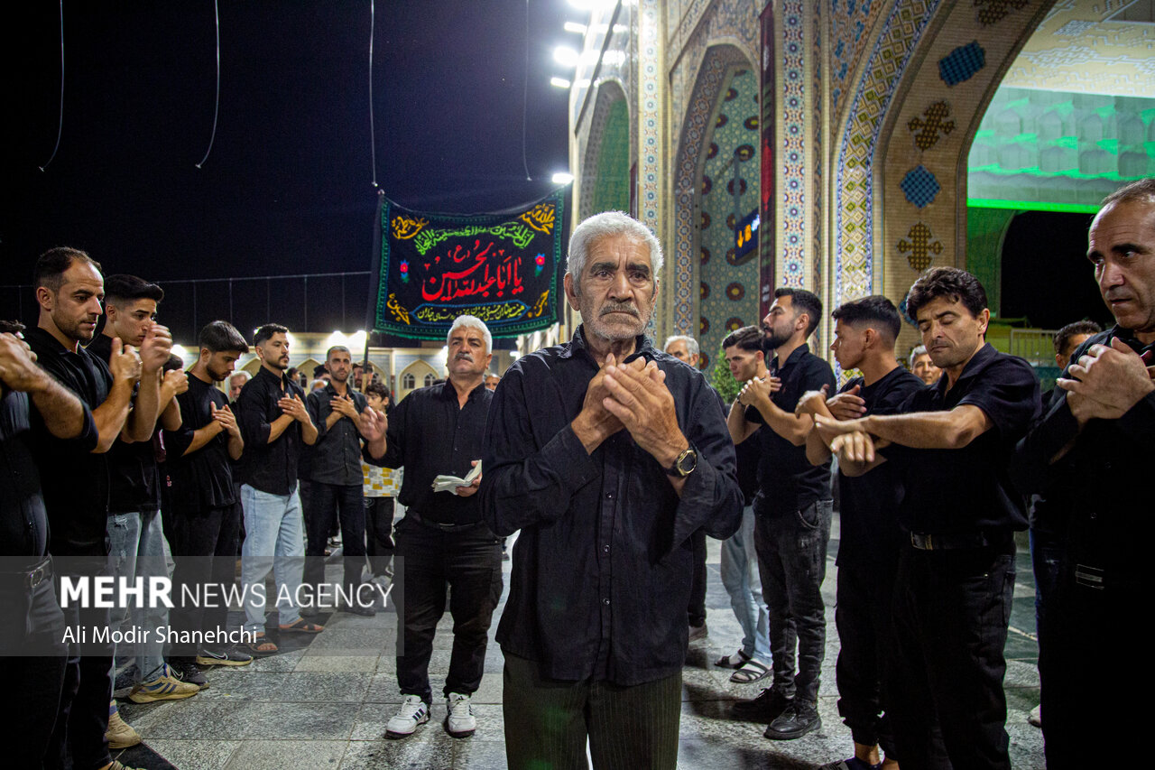 شب رحلت پیامبر(ص) و شهادت امام حسن(ع) در حرم رضوی